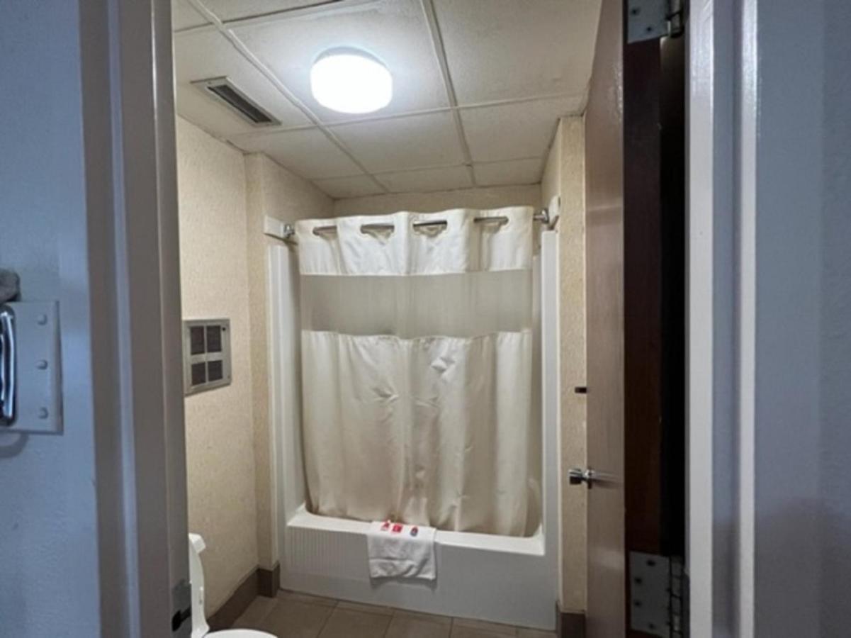 Posh Inn & Suites Wisconsin Rapids Dış mekan fotoğraf