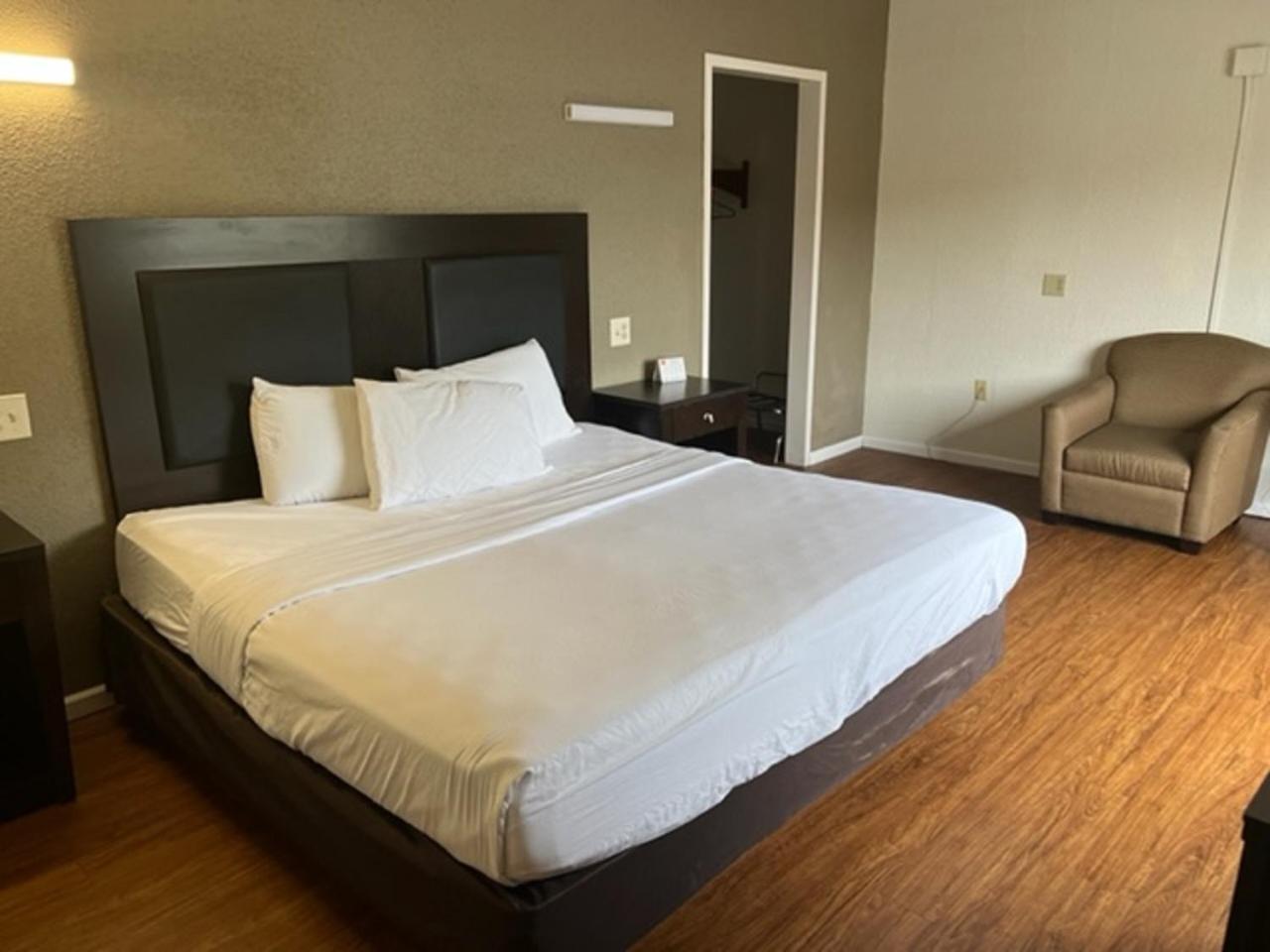 Posh Inn & Suites Wisconsin Rapids Oda fotoğraf